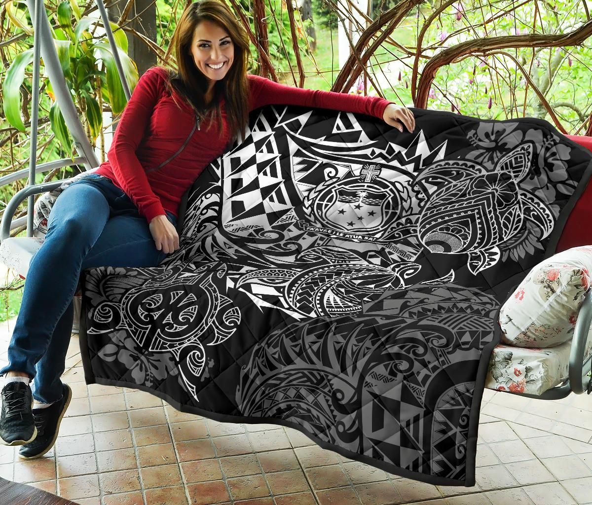 Samoa Polynesian Premium Quilt - White Turtle Flowing