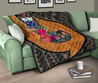 Samoa Premium Quilt - Polynesian Hook And Hibiscus (Nude)
