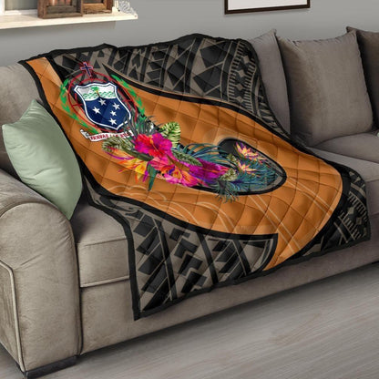 Samoa Premium Quilt - Polynesian Hook And Hibiscus (Nude)