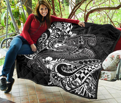 Samoa Premium Quilt - White Shark Polynesian Tattoo