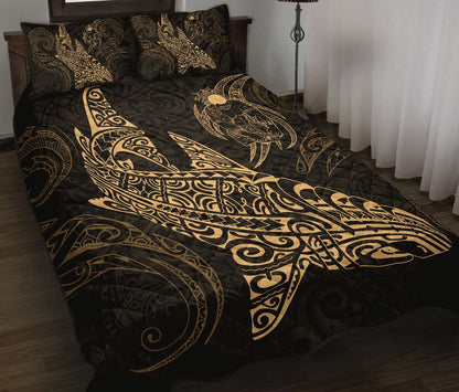 Polynesian Quilt Bed Set - Polynesian Gold Shark Warrior Tattoo