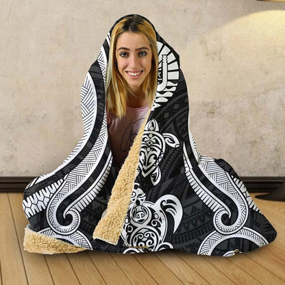Tahiti Hooded Blanket - White Tentacle Turtle