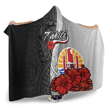 Tahiti Polynesian Hooded Blanket- Coat Of Arm With Hibiscus White
