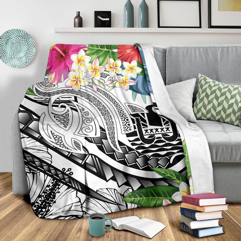 Tahiti Polynesian Premium Blanket - Summer Plumeria (White)