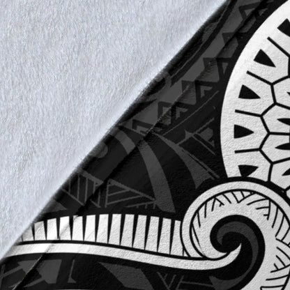 Tahiti Polynesian Premium Blanket - White Tentacle Turtle