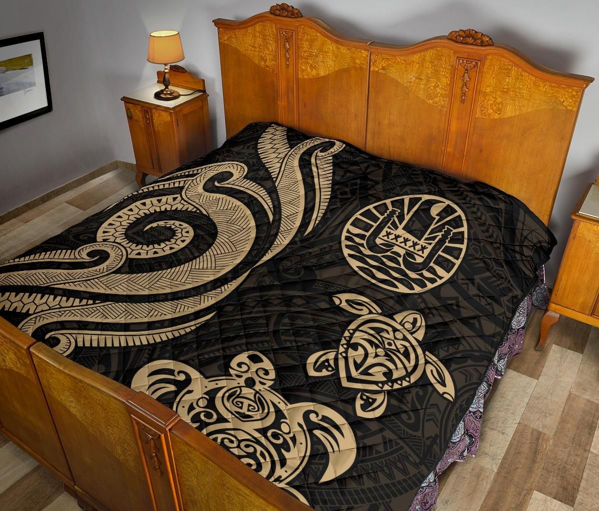 Tahiti Polynesian Premium Quilt - Gold Tentacle Turtle