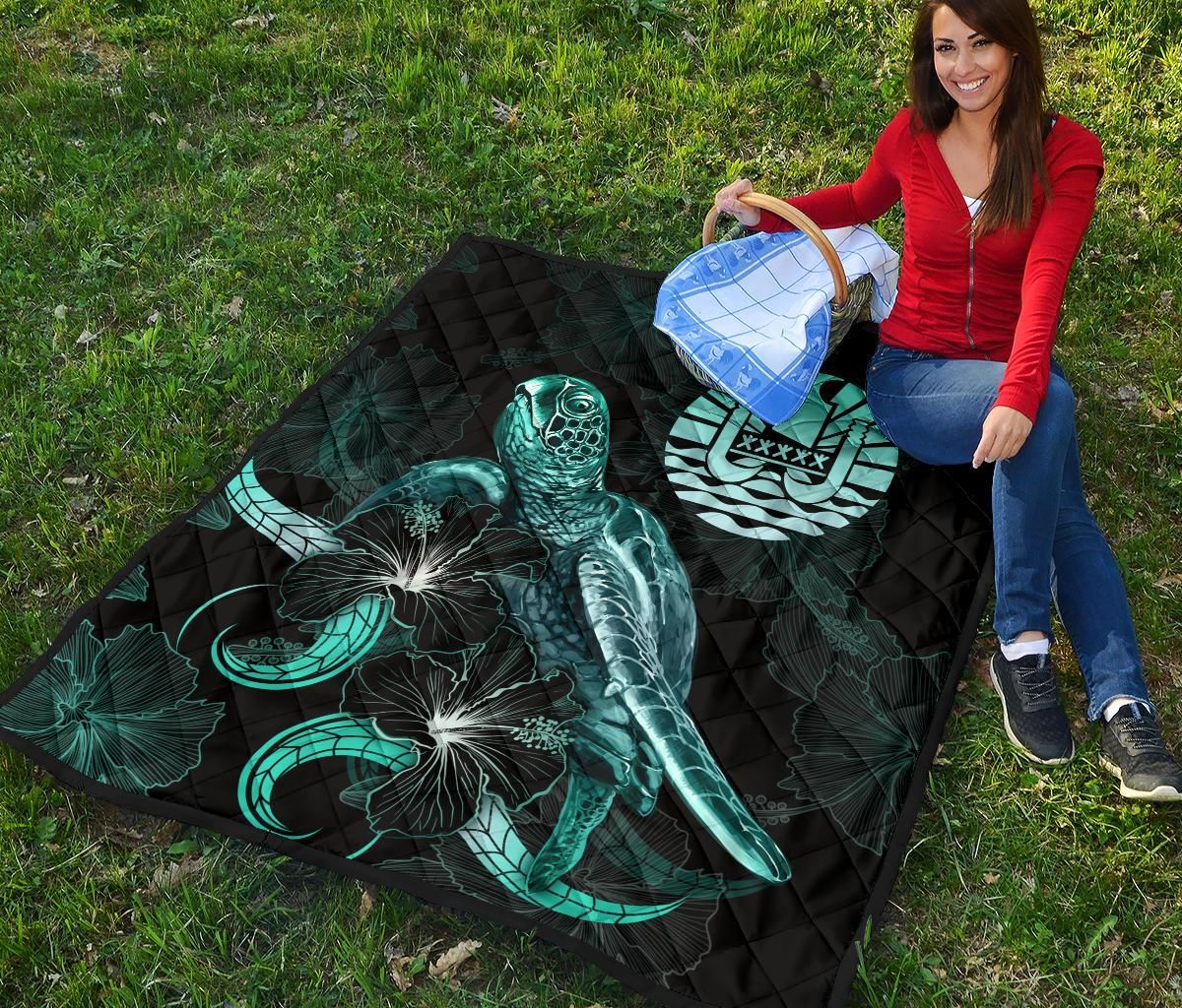 Tahiti Polynesian Premium Quilt - Turtle With Blooming Hibiscus Turquoise