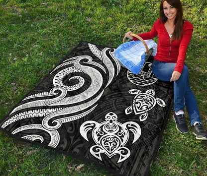 Tahiti Polynesian Premium Quilt - White Tentacle Turtle