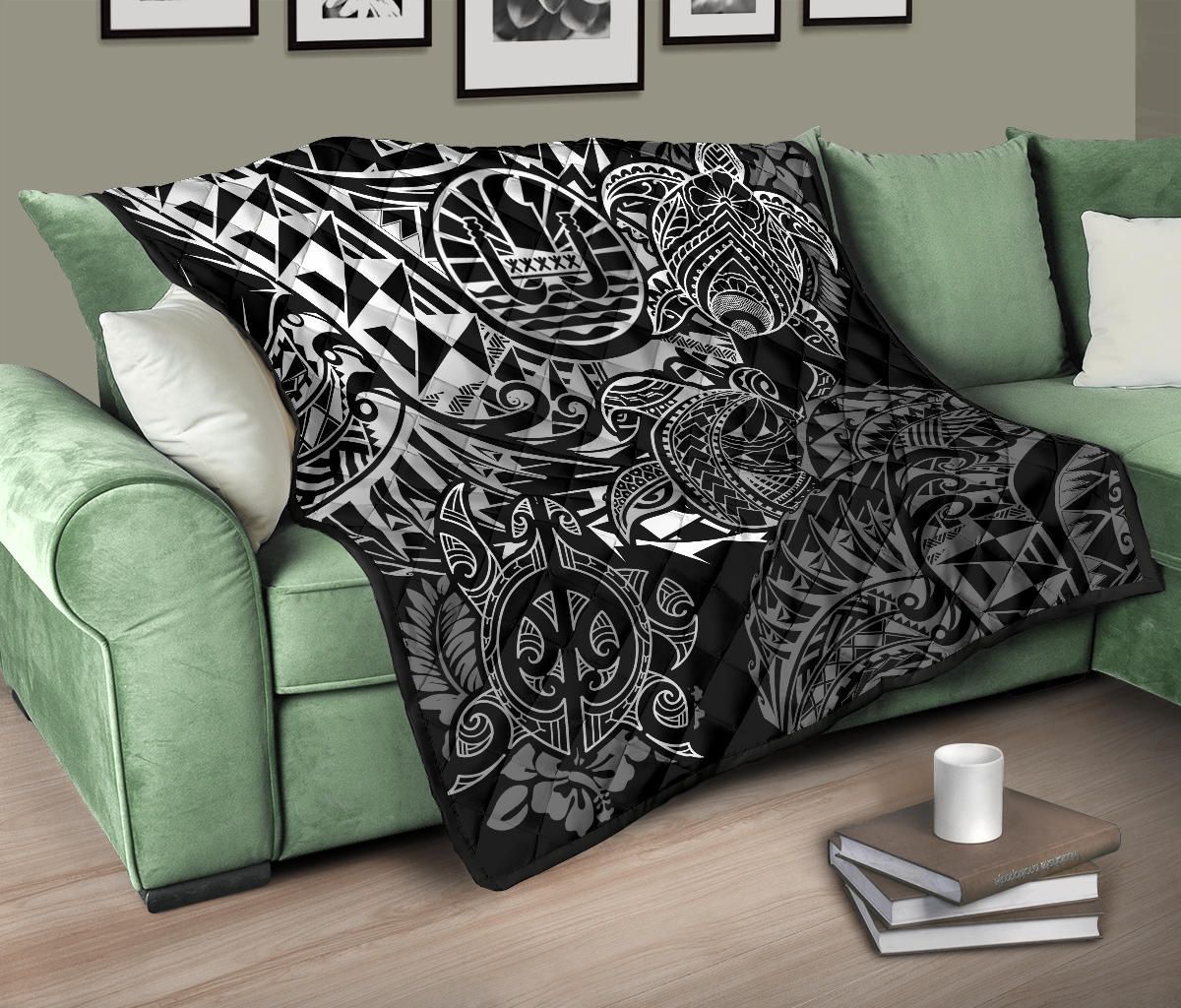 Tahiti Polynesian Premium Quilt - White Turtle Hibiscus Flowing