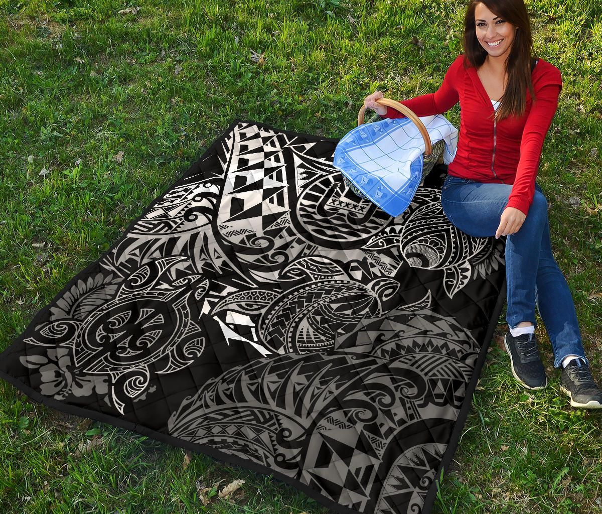 Tahiti Polynesian Premium Quilt - White Turtle Hibiscus Flowing