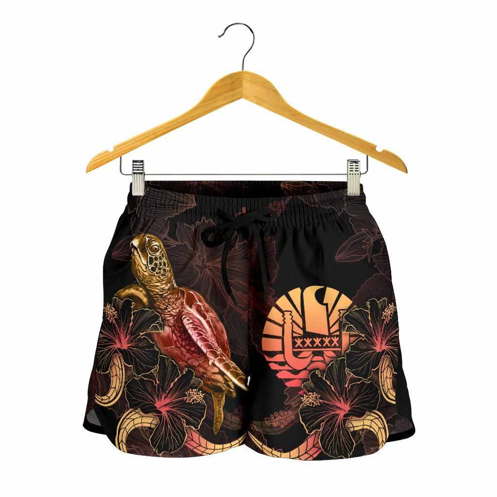 Tahiti Polynesian Women Shorts - Turtle With Blooming Hibiscus Gold