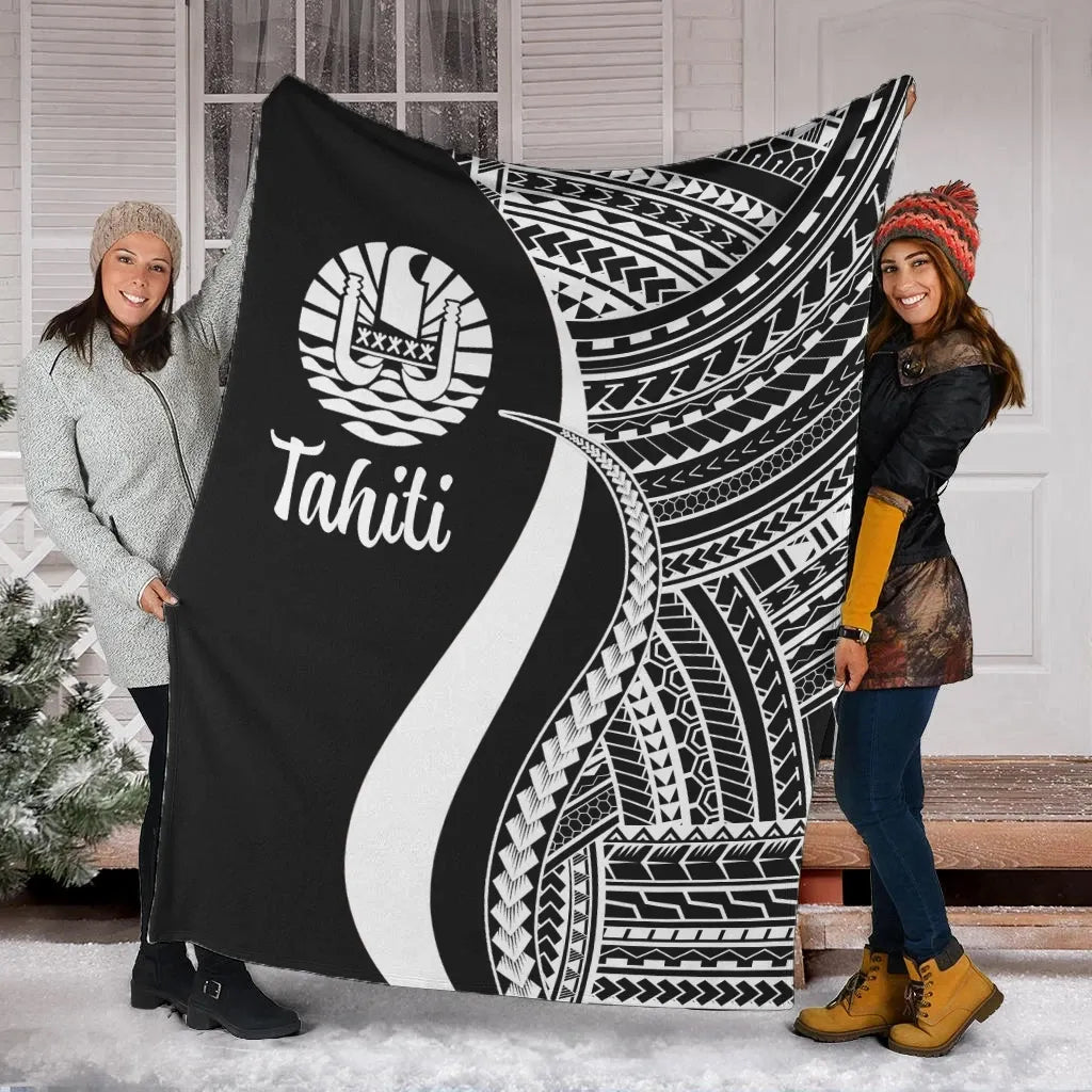Tahiti Premium Blanket - White Polynesian Tentacle Tribal Pattern