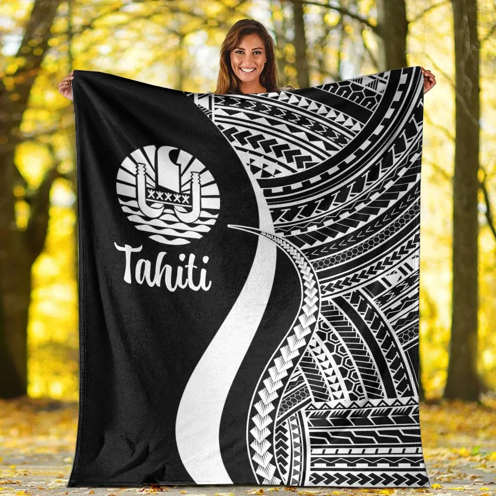 Tahiti Premium Blanket - White Polynesian Tentacle Tribal Pattern
