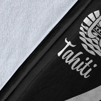 Tahiti Premium Blanket - White Polynesian Tentacle Tribal Pattern