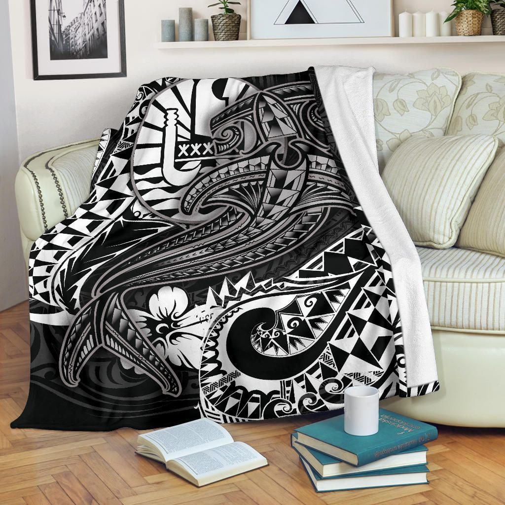 Tahiti Premium Blanket - White Shark Polynesian Tattoo