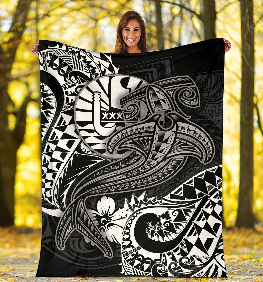 Tahiti Premium Blanket - White Shark Polynesian Tattoo