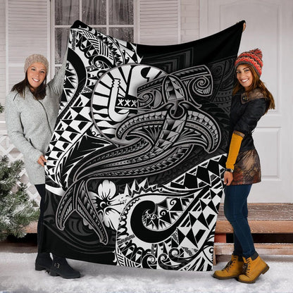 Tahiti Premium Blanket - White Shark Polynesian Tattoo
