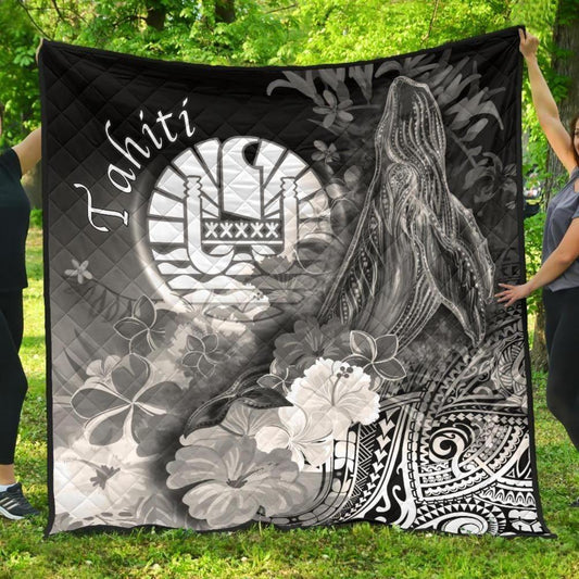 Tahiti Premium Quilt - Humpback Whale with Tropical Flowers (White)