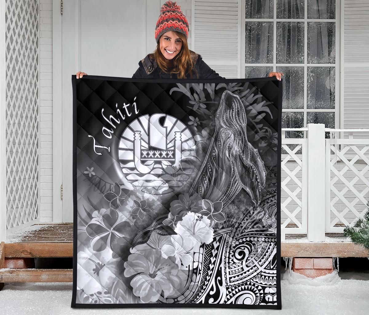 Tahiti Premium Quilt - Humpback Whale with Tropical Flowers (White)