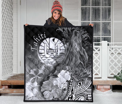 Tahiti Premium Quilt - Humpback Whale with Tropical Flowers (White)