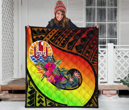 Tahiti Premium Quilt - Polynesian Hook And Hibiscus (Reggae)