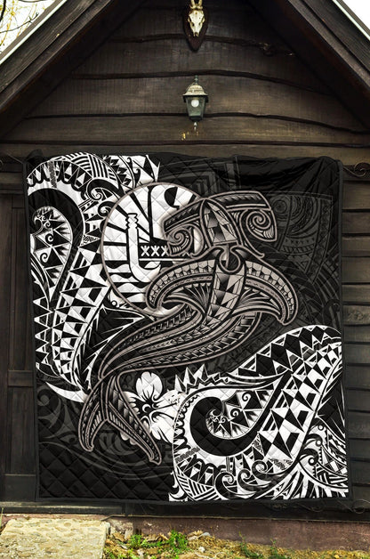 Tahiti Premium Quilt - White Shark Polynesian Tattoo