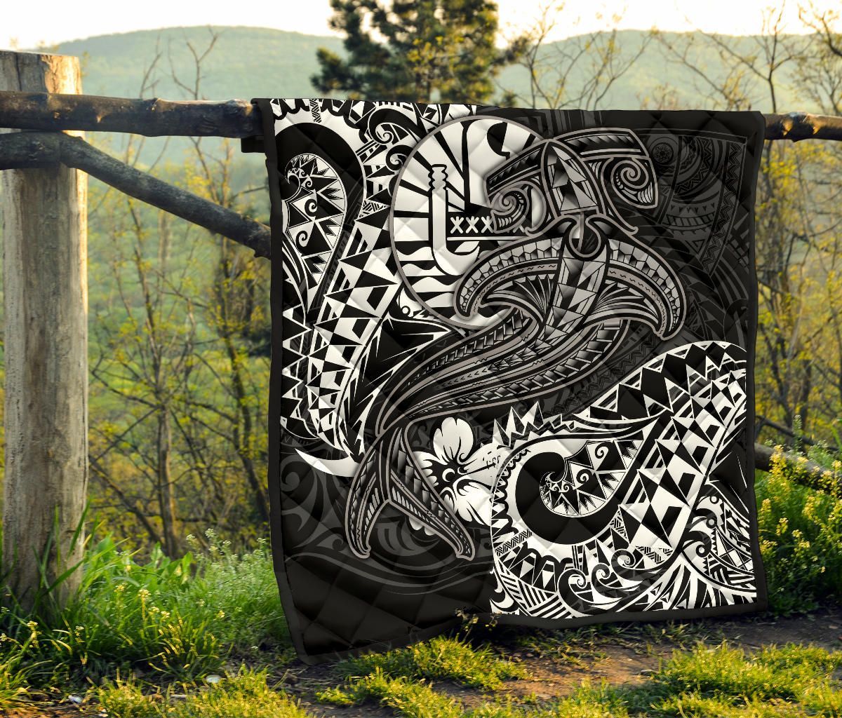 Tahiti Premium Quilt - White Shark Polynesian Tattoo