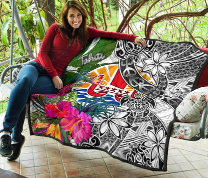 Tahiti Premium Quilt White - Turtle Plumeria Banana Leaf