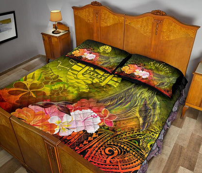 Tahiti Quilt Bed Set - Humpback Whale with Tropical Flowers (Yellow)