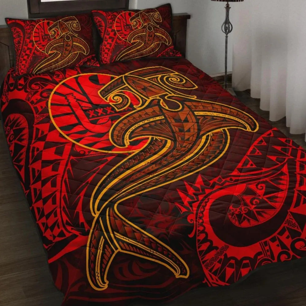 Tahiti Quilt Bed Set - Red Shark Polynesian Tattoo