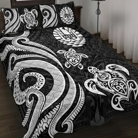 Tahiti Quilt Bed Set - White Tentacle Turtle