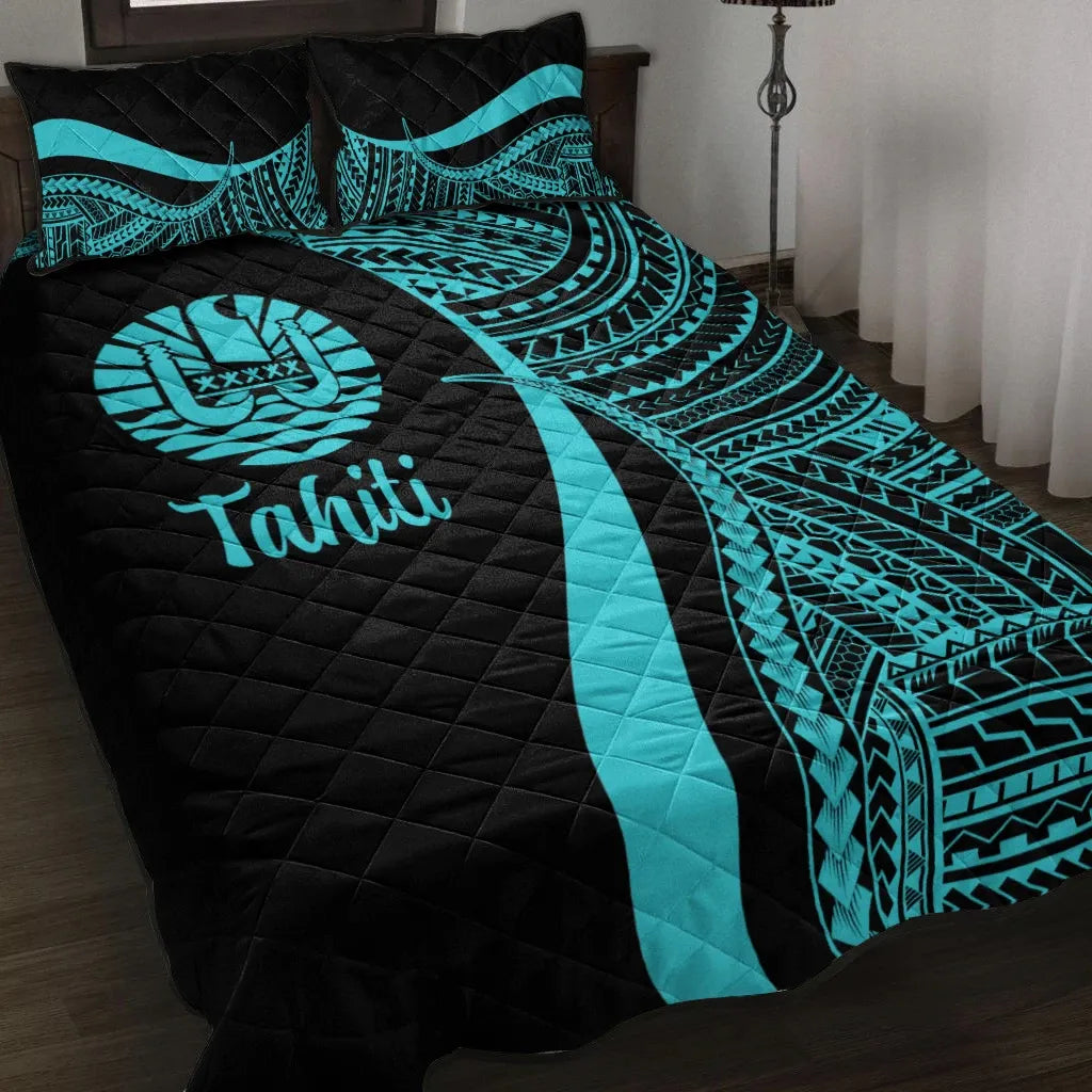 Tahiti Quilt Bed Set - Turquoise Polynesian Tentacle Tribal Pattern