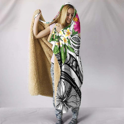 The Philippines Hooded Blanket - Summer Plumeria (White)