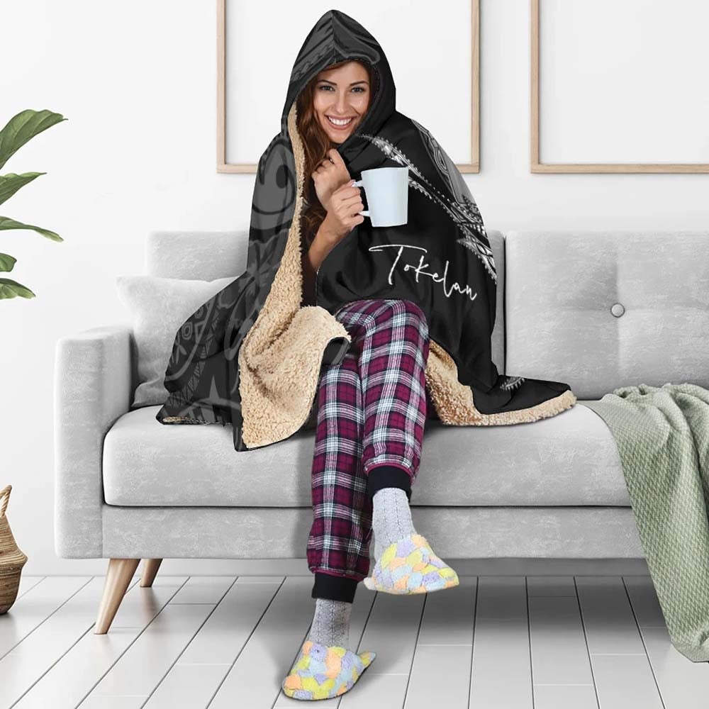 Tokelau Hooded Blanket - Fish With Plumeria Flowers Style