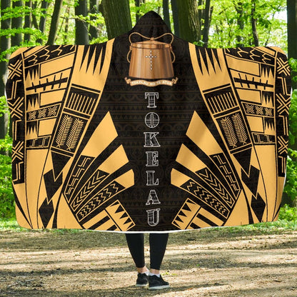 Tokelau Hooded Blanket - Polynesian Tattoo Gold