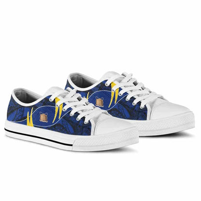 Tokelau Low Top Shoes - Symmetrical Lines