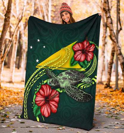 Tokelau Polynesian Premium Blanket - Green Turtle Hibiscus