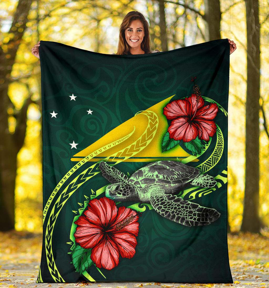 Tokelau Polynesian Premium Blanket - Green Turtle Hibiscus