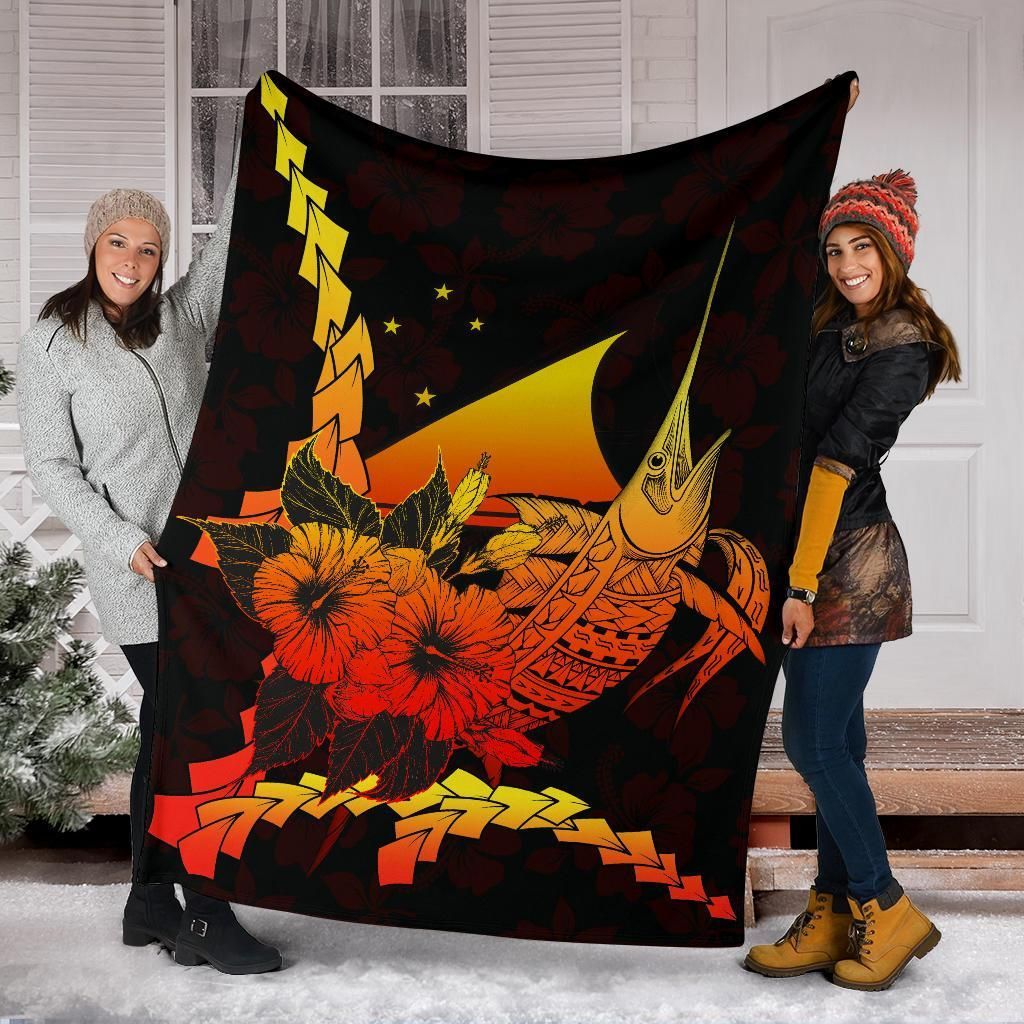 Tokelau Polynesian Premium Blanket - Swordfish With Hibiscus