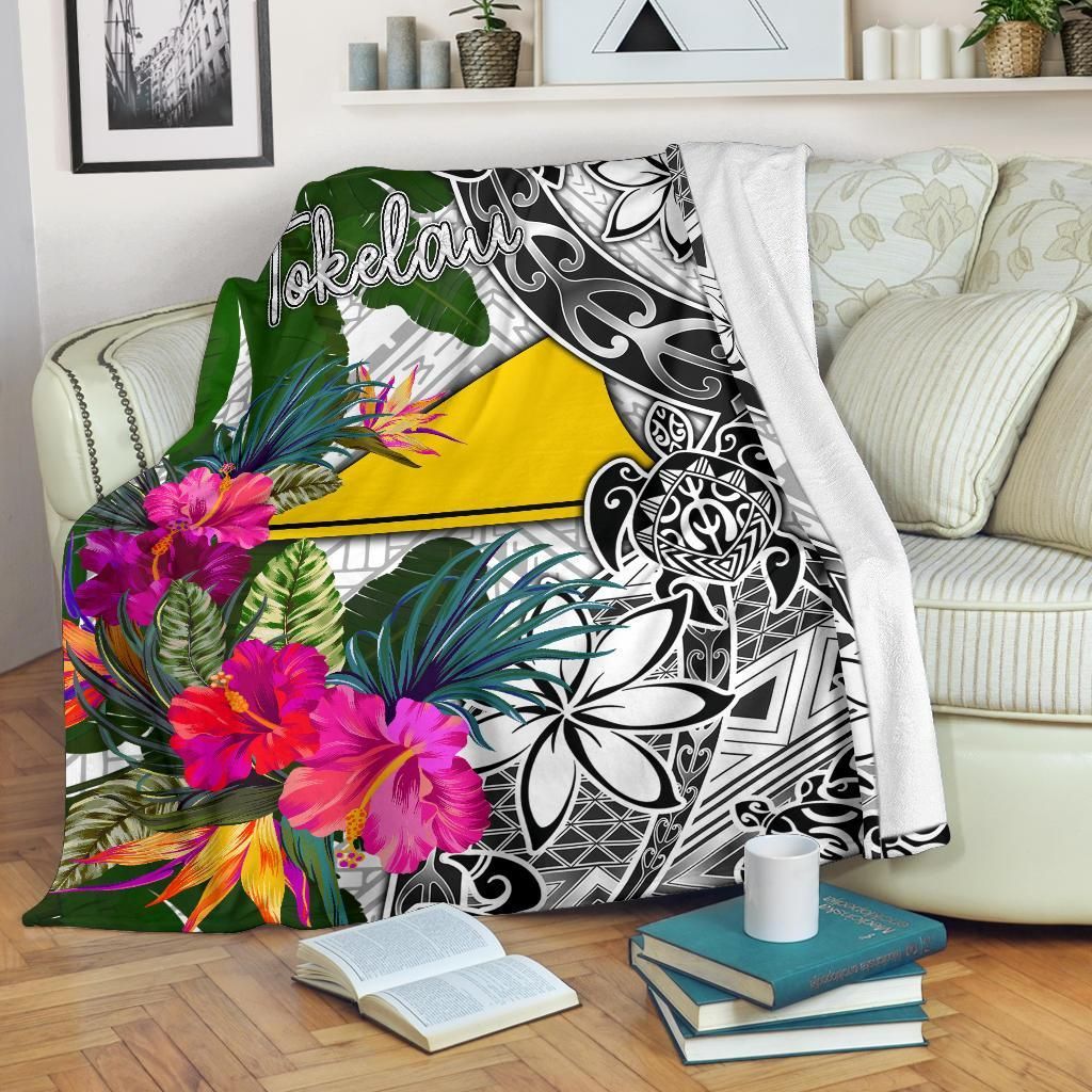 Tokelau Premium Blanket White - Turtle Plumeria Banana Leaf