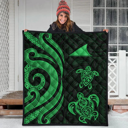 Tokelau Premium Quilt - Green Tentacle Turtle