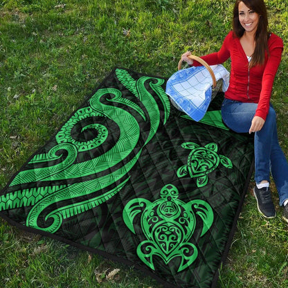 Tokelau Premium Quilt - Green Tentacle Turtle