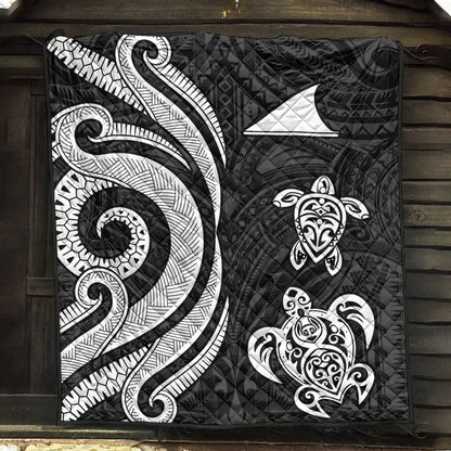 Tokelau Premium Quilt - White Tentacle Turtle
