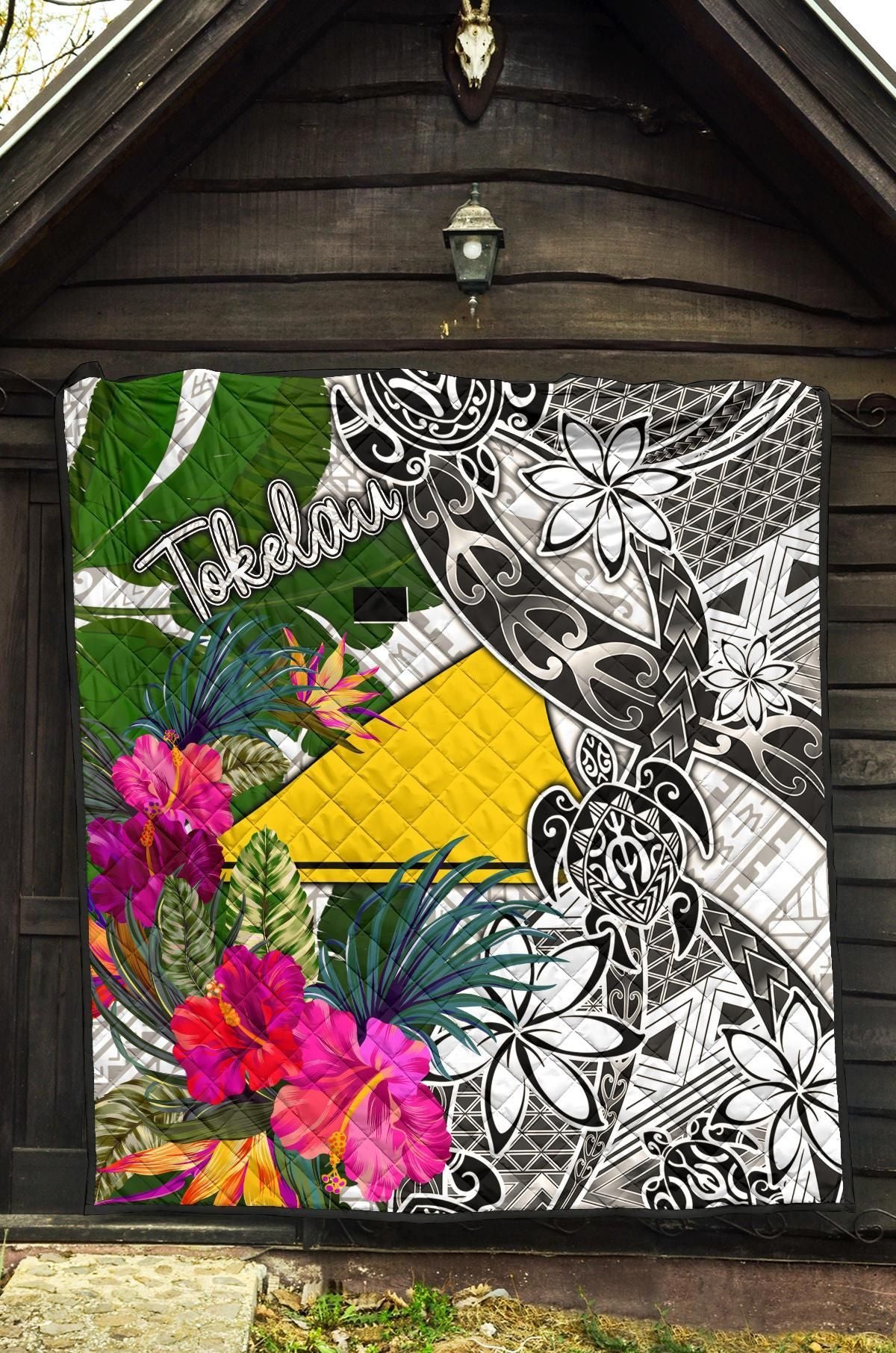 Tokelau Premium Quilt White - Turtle Plumeria Banana Leaf