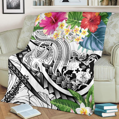 Tonga Polynesian Premium Blanket - Summer Plumeria (White)