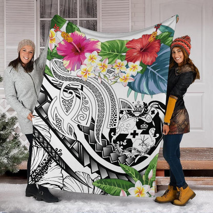 Tonga Polynesian Premium Blanket - Summer Plumeria (White)