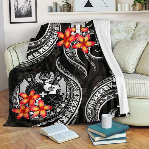 Tonga Polynesian Premium Blanket - White Plumeria