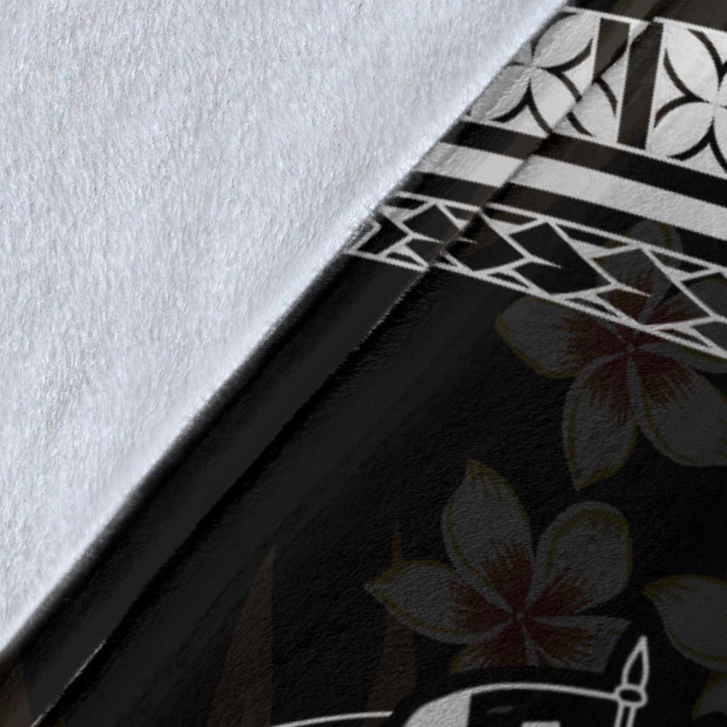 Tonga Polynesian Premium Blanket - White Plumeria