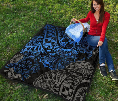 Tonga Polynesian Premium Quilt - Blue Turtle Flowing
