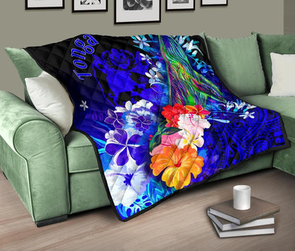 Tonga Premium Quilt - Humpback Whale with Tropical Flowers (Blue)